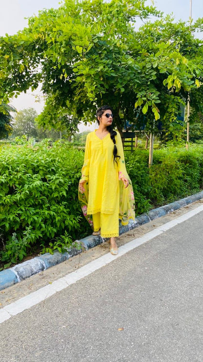 Dhoop Kinara Suit Set