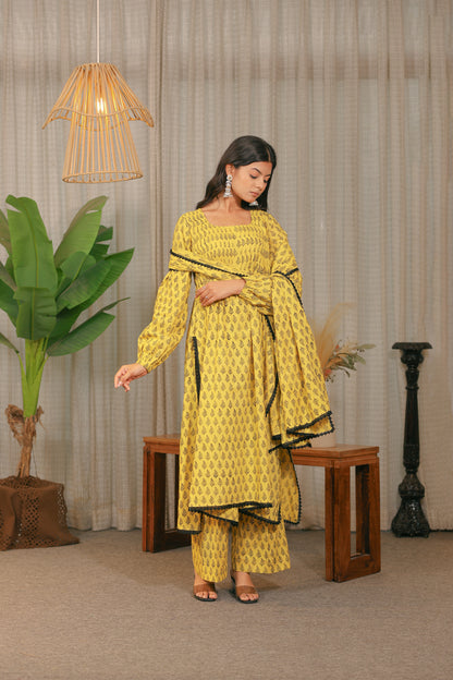 Basanti Suit Set